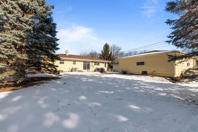 1201 W HAWES AVENUE, Appleton, WI 54914