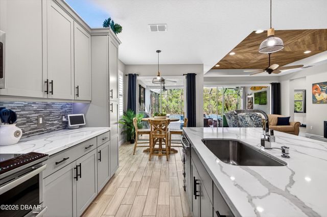 504 Coral Reef Way, Daytona Beach, FL 32124