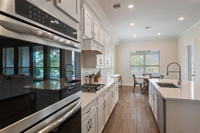 13710 Bethel Way Crossing, Rosharon, TX 77583