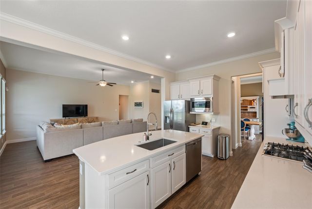 13710 Bethel Way Crossing, Rosharon, TX 77583