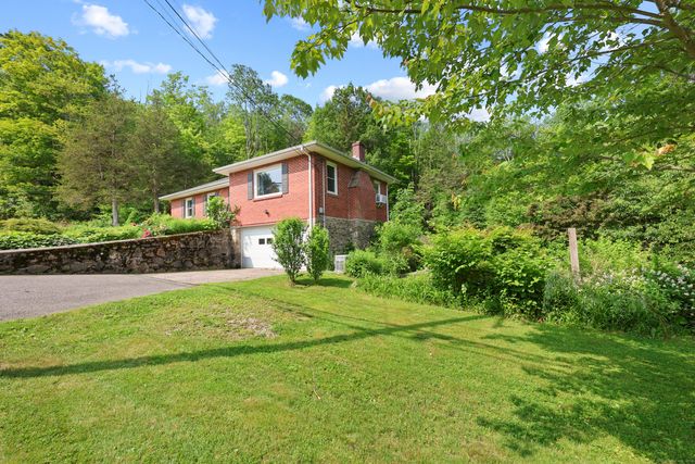 98 Aetna Avenue, Torrington, CT 06790
