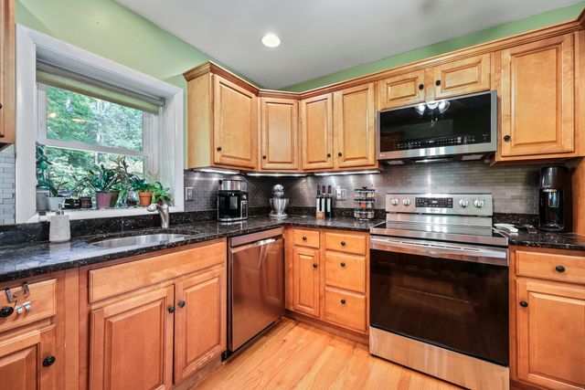 98 Aetna Avenue, Torrington, CT 06790