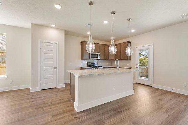 2046 Winepress Road, Brenham, TX 77833