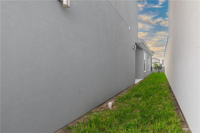 2604 W Kerria Avenue, Mcallen, TX 78501