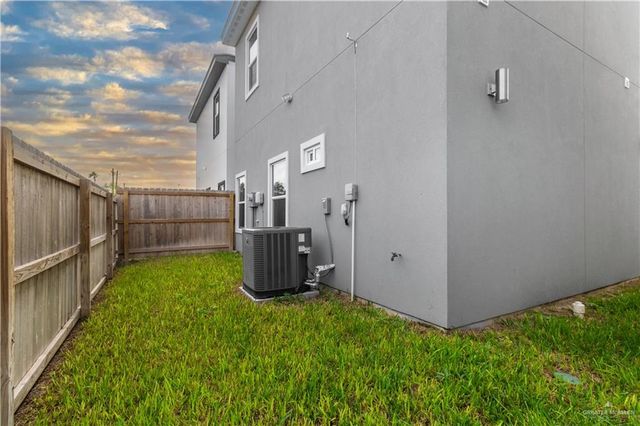 2604 W Kerria Avenue, Mcallen, TX 78501