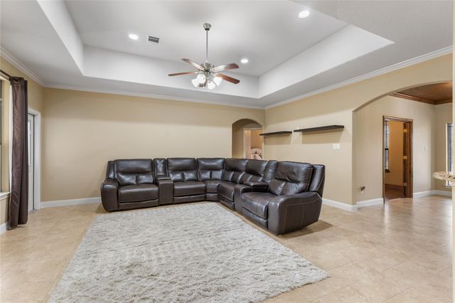 906 Fairbanks Drive, Magnolia, TX 77354