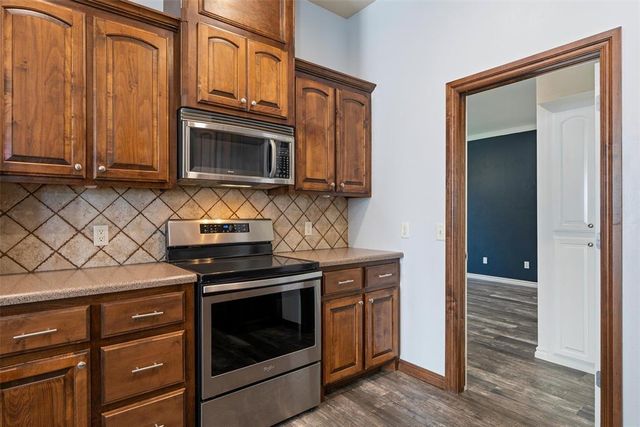 15709 Teesdale Road, Edmond, OK 73013