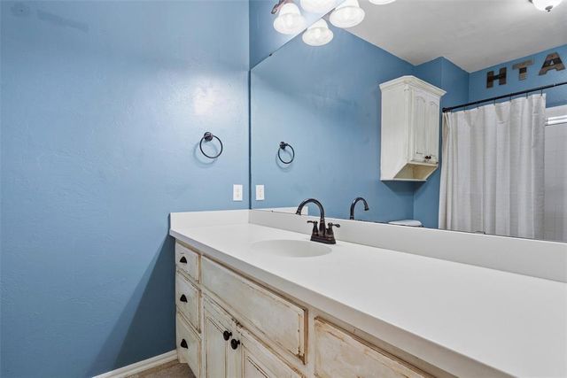 15709 Teesdale Road, Edmond, OK 73013