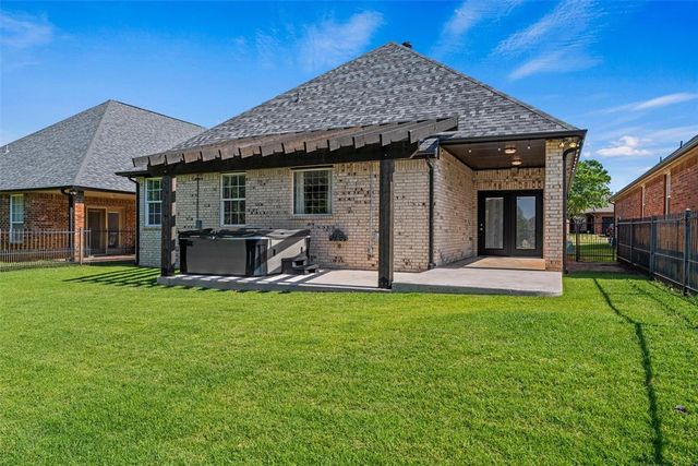 15709 Teesdale Road, Edmond, OK 73013