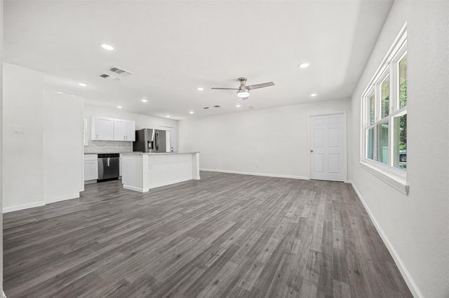 605 W Washington Ave, Copperas Cove, TX 76522