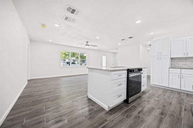 605 W Washington Ave, Copperas Cove, TX 76522