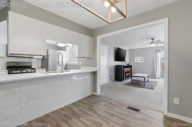 16021 Dugan Street, Roseville, MI 48066