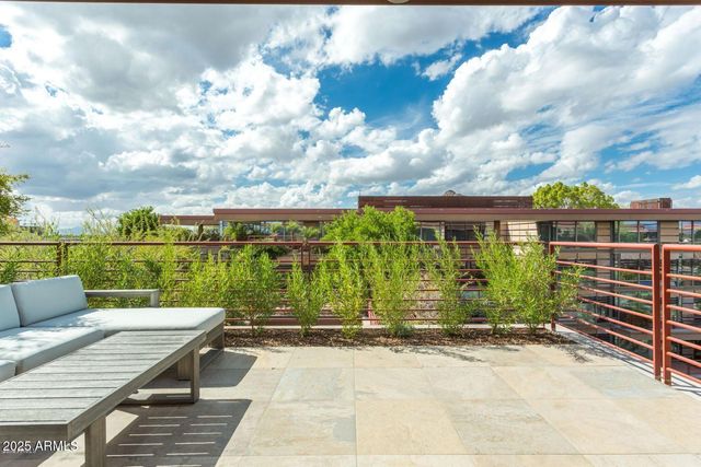 7147 E RANCHO VISTA Drive 7002, Scottsdale, AZ 85251