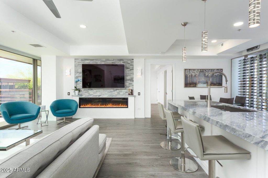 7147 E RANCHO VISTA Drive 7002, Scottsdale, AZ 85251