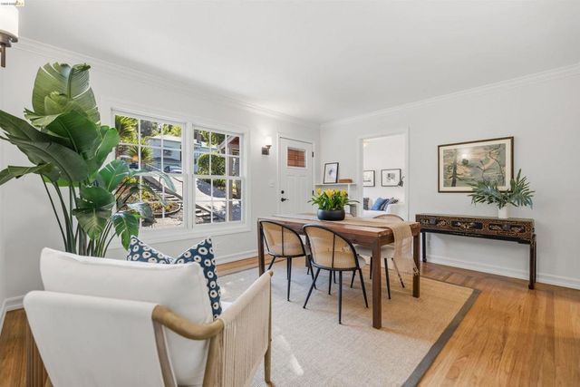 8108 Greenly Dr, Oakland, CA 94605