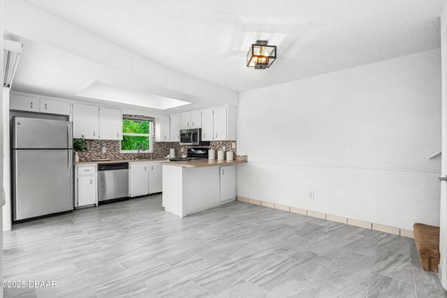 137 Moonstone Court, Port Orange, FL 32129