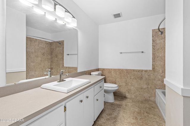 137 Moonstone Court, Port Orange, FL 32129
