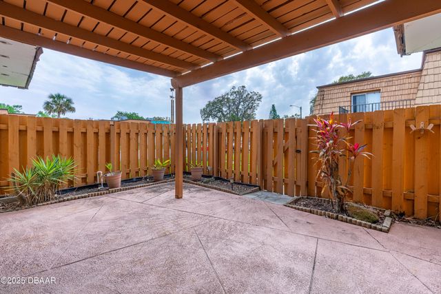 137 Moonstone Court, Port Orange, FL 32129