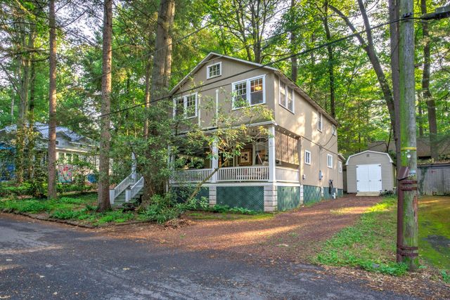 109 LOCUST AVE, Mt Gretna, PA 17064