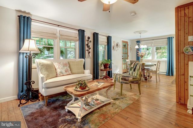 109 LOCUST AVE, Mt Gretna, PA 17064