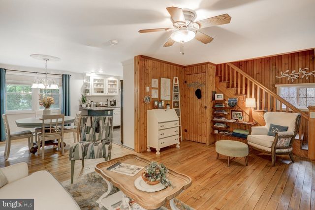109 LOCUST AVE, Mt Gretna, PA 17064
