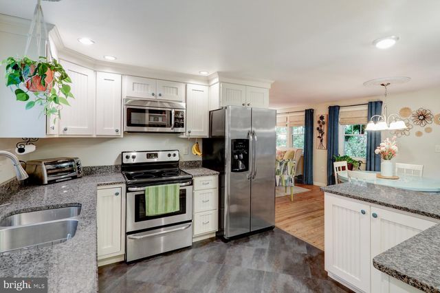 109 LOCUST AVE, Mt Gretna, PA 17064