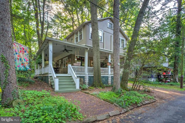109 LOCUST AVE, Mt Gretna, PA 17064