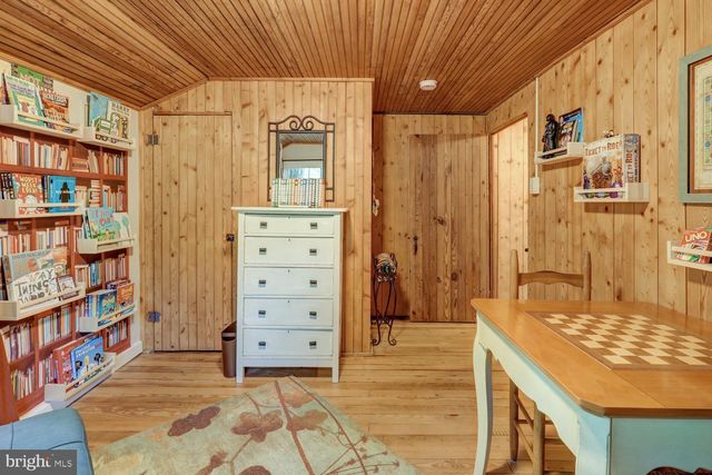 109 LOCUST AVE, Mt Gretna, PA 17064