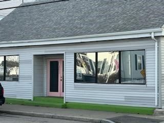 693 North Broadway, East Providence, RI 02914