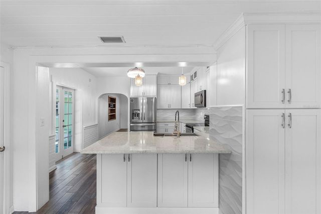 641 WILKIE STREET, Dunedin, FL 34698