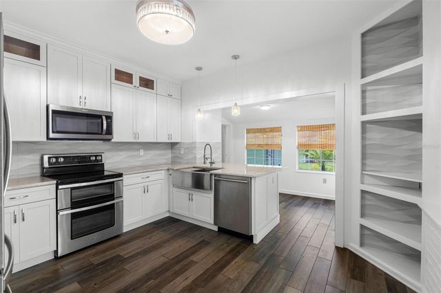 641 WILKIE STREET, Dunedin, FL 34698