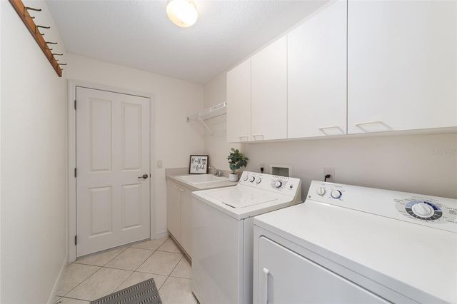 8761 SE 168TH KITTREDGE LOOP, The Villages, FL 32162