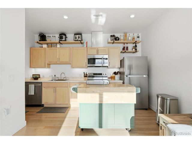 5702 Central Park Blvd 322, Denver, CO 80238