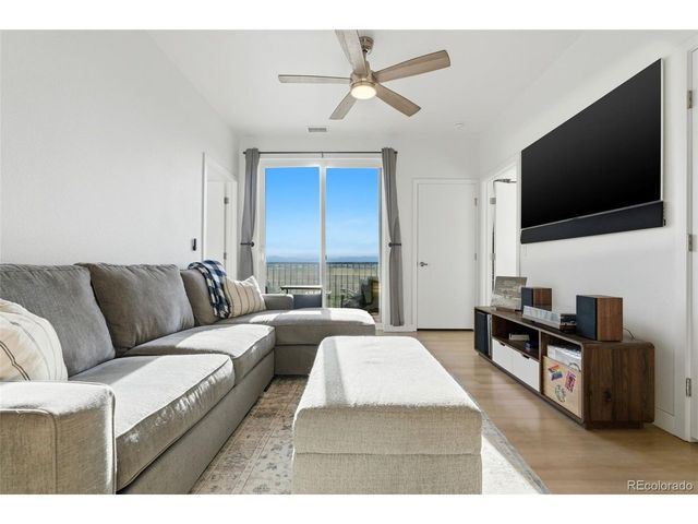 5702 Central Park Blvd 322, Denver, CO 80238