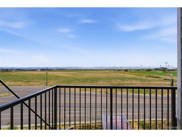 5702 Central Park Blvd 322, Denver, CO 80238