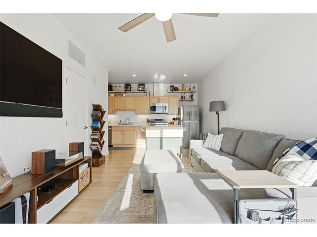 5702 Central Park Blvd 322, Denver, CO 80238