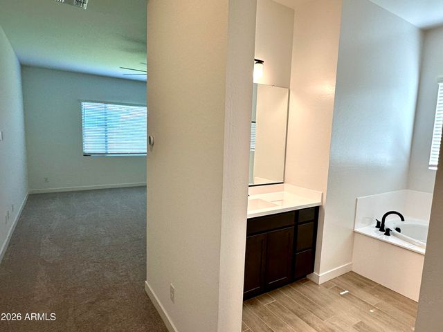 3718 E GOLD MOUNTAIN Avenue, San Tan Valley, AZ 85143