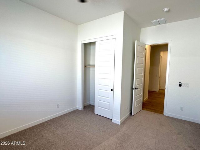 3718 E GOLD MOUNTAIN Avenue, San Tan Valley, AZ 85143