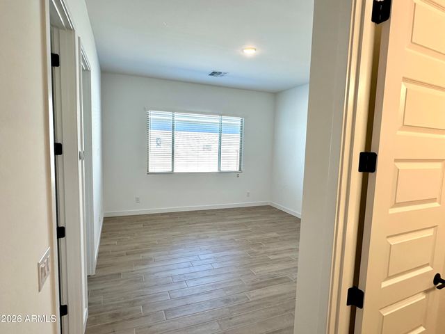 3718 E GOLD MOUNTAIN Avenue, San Tan Valley, AZ 85143