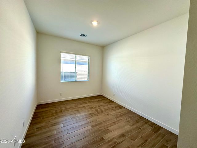 3718 E GOLD MOUNTAIN Avenue, San Tan Valley, AZ 85143