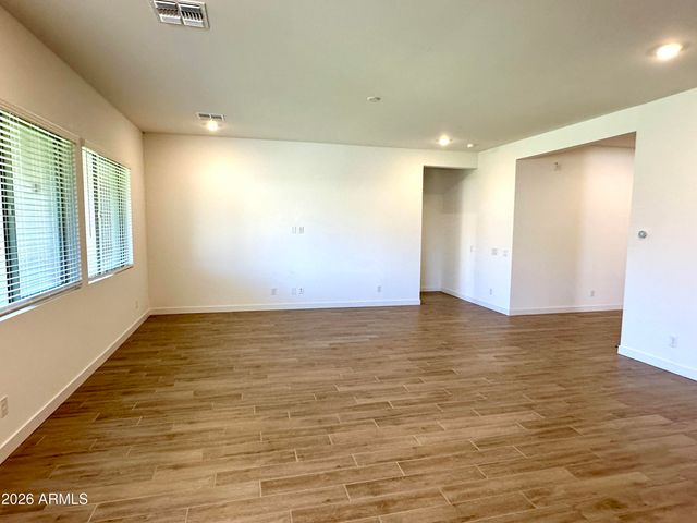 3718 E GOLD MOUNTAIN Avenue, San Tan Valley, AZ 85143