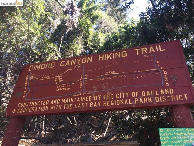 2240 MacArthur Blvd, Oakland, CA 94602