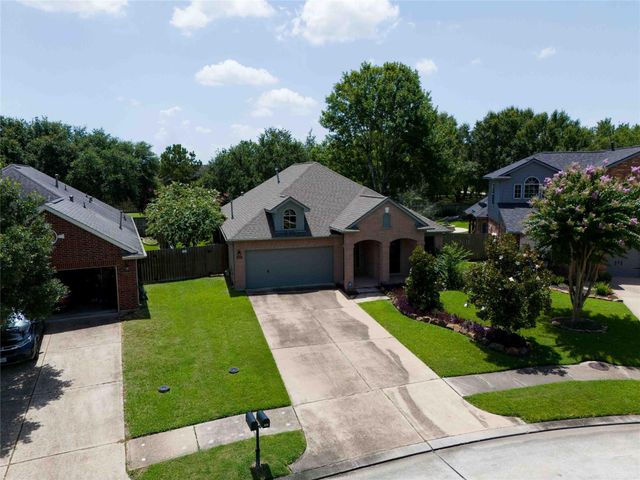 421 Livingstone Lane, League City, TX 77573