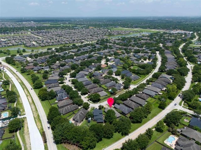 421 Livingstone Lane, League City, TX 77573