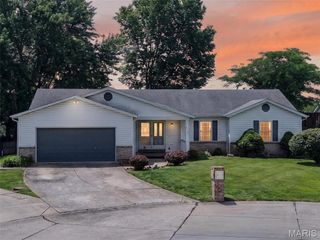 412 Pandora Court, St Peters, MO 63376