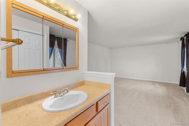 6189 S Ash Circle, Centennial, CO 80121