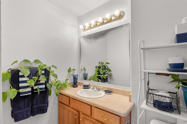 6189 S Ash Circle, Centennial, CO 80121