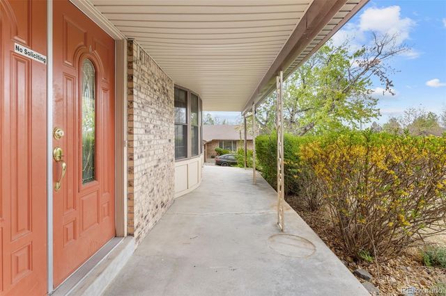 6189 S Ash Circle, Centennial, CO 80121