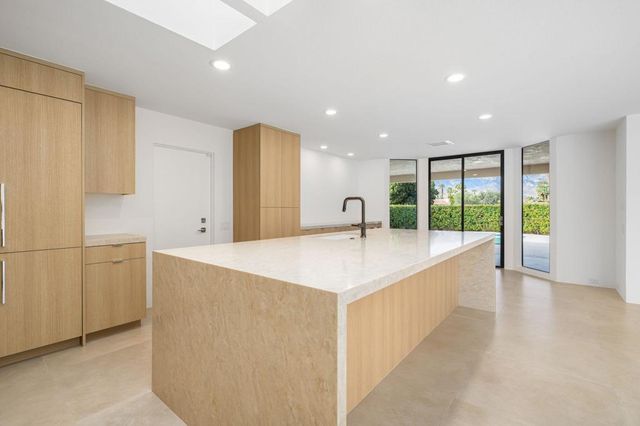 62 Dartmouth Drive, Rancho Mirage, CA 92270