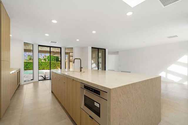 62 Dartmouth Drive, Rancho Mirage, CA 92270